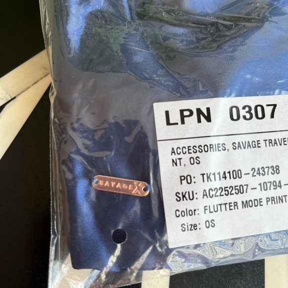 Savage X Fenty Flutter Mode Blue & Purple Butterfly Travel Kit - Picture 13 of 14